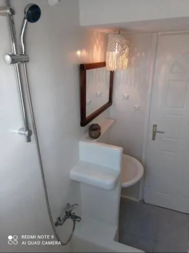 Debbie's Apartments