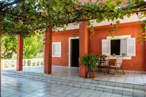 George's Country Corfu House