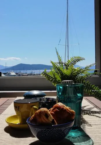 Aegina Port Apt 4
