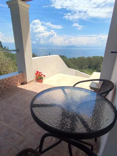 King size bed, Terra relaxa, Vista al mar, near Achilleio