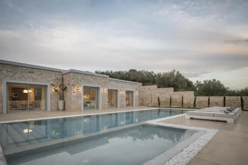 Ayali Villa II, a divine luxury homestay, By ThinkVilla