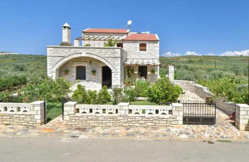 Villa Ahlades