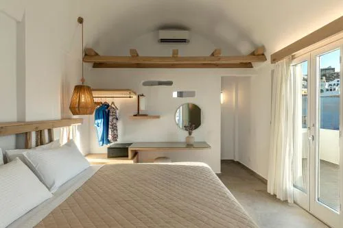 Alafropetra Luxury Suites