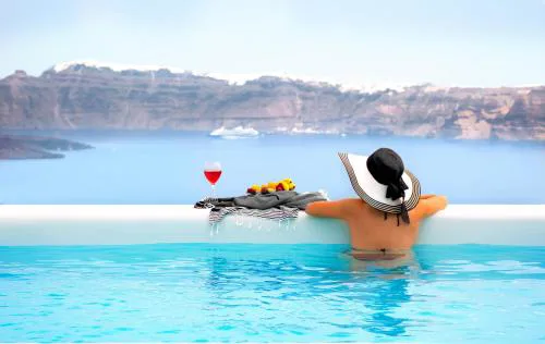 CAPE 9 Villas & Suites