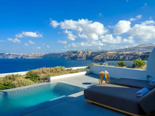 Neptune Luxury Suites