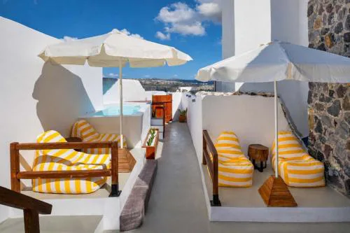 Orasis House - Luxury Retreats with Pool & Views