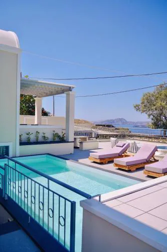 The Noverian Bios Caldera Sunset Suites
