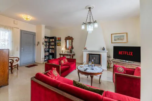 3BDR Sunny Apartment, Corfu Town