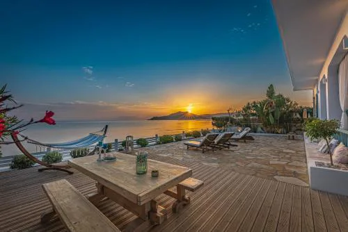 Anemos Beach House, by ZanteWize