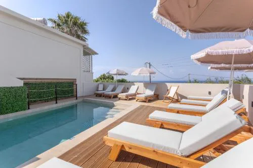 Bel Momento - Family Room
