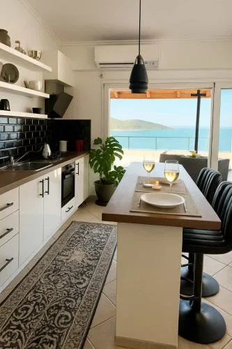 BLUE - Seaview Loft Apartment