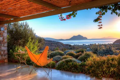 Villa Handras-Main villa, by Amorgos Holiday Homes