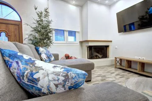AnGio City House