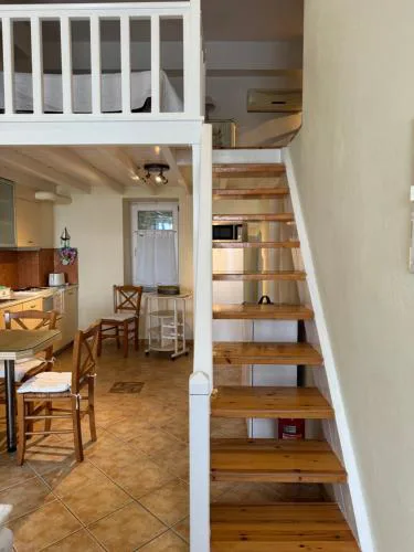 Roula's Suites