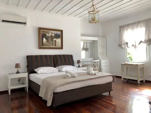 Villa Andros Époque