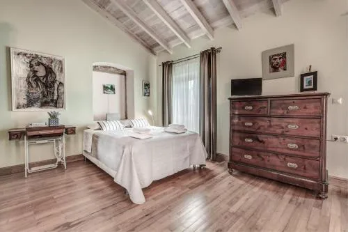 Corfu House of Art Suite - Anemomylos