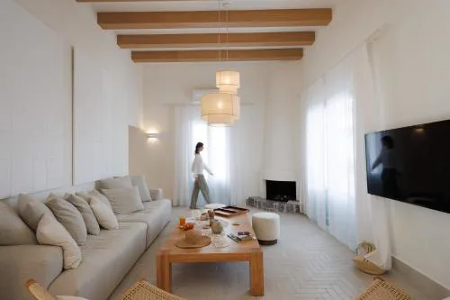 Eos Milos House