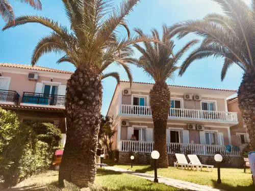 Roula Kotsonis Superior Apartment