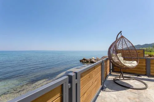Venetico Beachfront Apartments & Suites - 2 Bedroom Sea View Suite