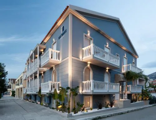 Blue Paradise Apartments