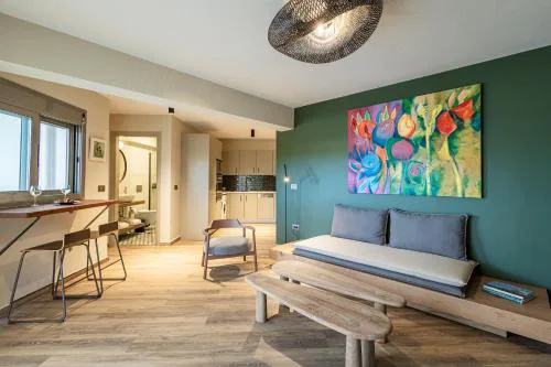 Boutique Saline Apartments - Green