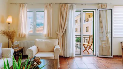 Lithostroto Suites