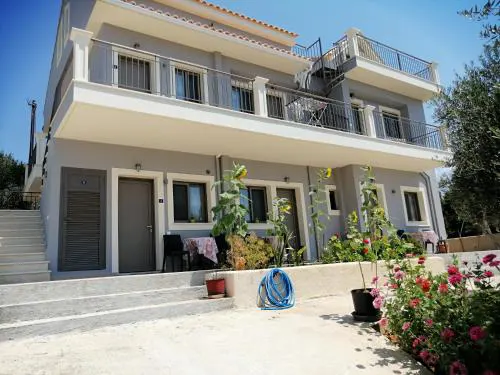 TA DIDYMAKIA APARTMENTS.