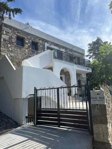 Sunny Rock Apartments