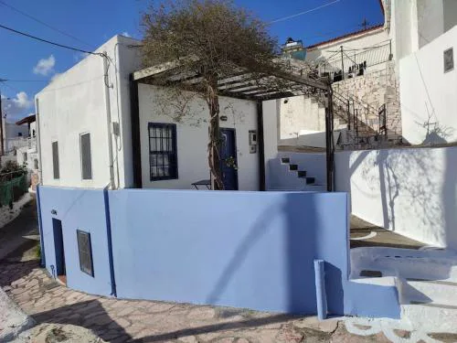 Omorfo House