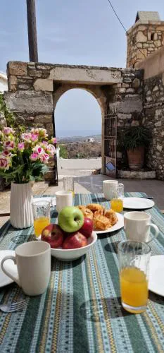 Yiannis Village house