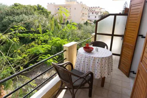 Bright apartment with balcony close to the beach #4