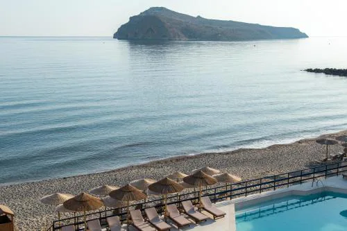 Hotel Haris on the beach