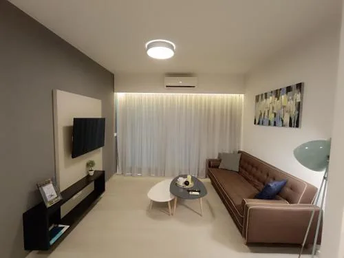 Sandy Suite 1