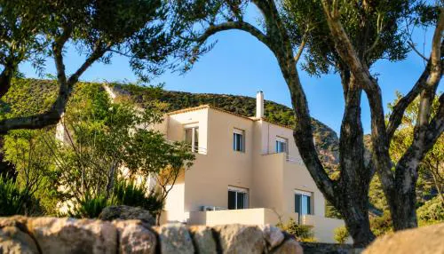 Grand Family Villa by the Sea