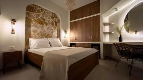 Antigonis Apartment