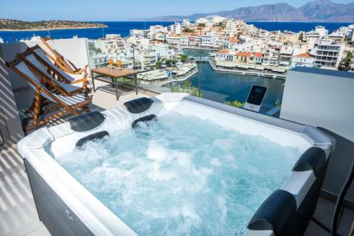 Gioma Luxury Suites - Lake View - Jacuzzi