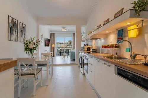 Howard Luxury APT