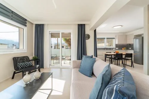 M P A Luxury Apartment Α2