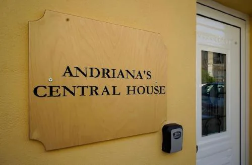 Andrianas Central House