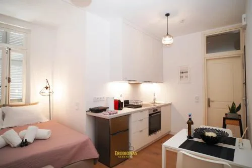 Erodionas Serenity - Corfu Town Studio