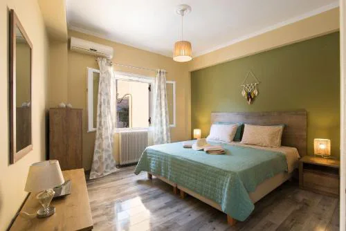 Mencrates Apartment