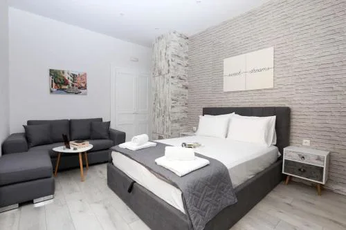 Nickmar Corfu Apartment