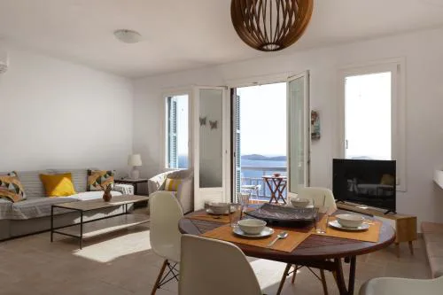 Sea & Sunset Balcony -Island House by Hostandros