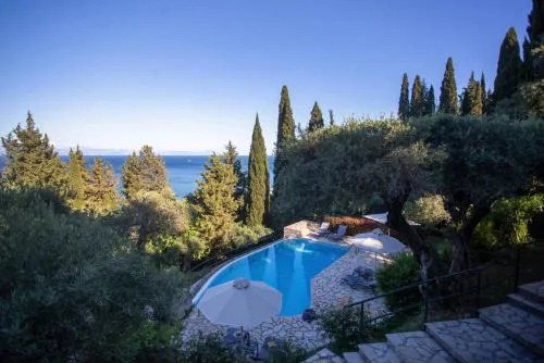 Lucky Villas