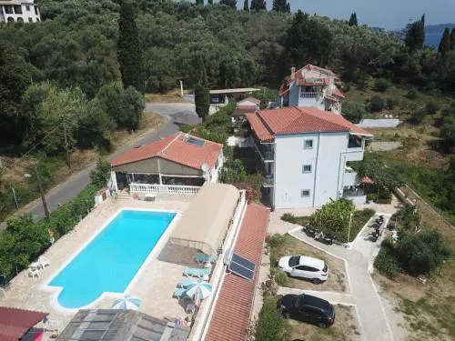 Romantic apartment in Mpenitses with shared pool