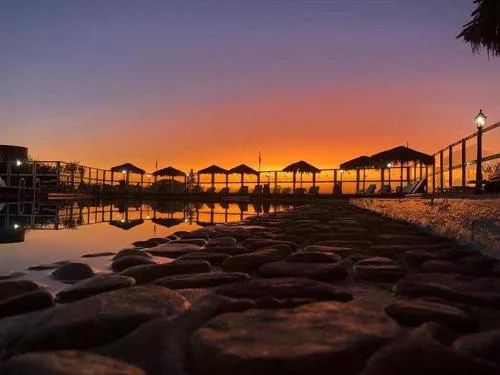 Nea Kydonia suites and studios