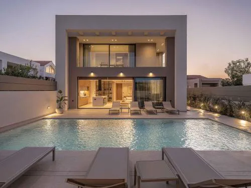 Sancy Luxury Villa I 400m beach, "Heated" pool & Gym
