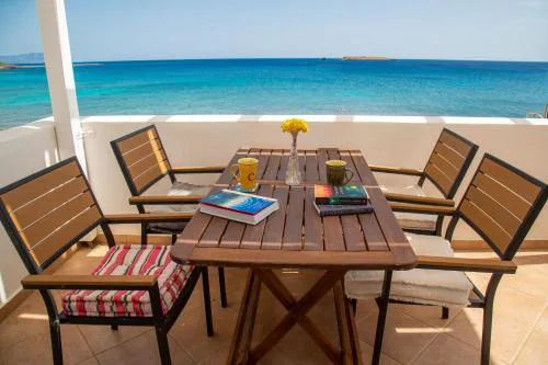 Waterfront Bliss in Diakofti, Kythira 2 Bedroom