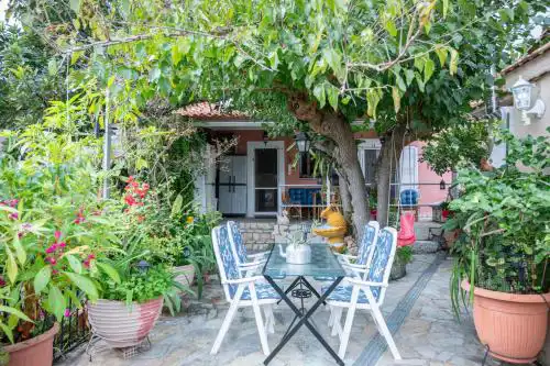 Toulas House