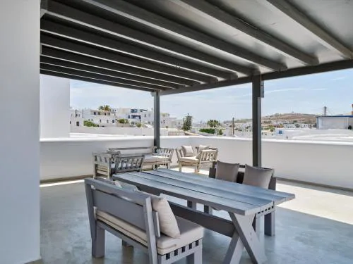 Opal Apartment